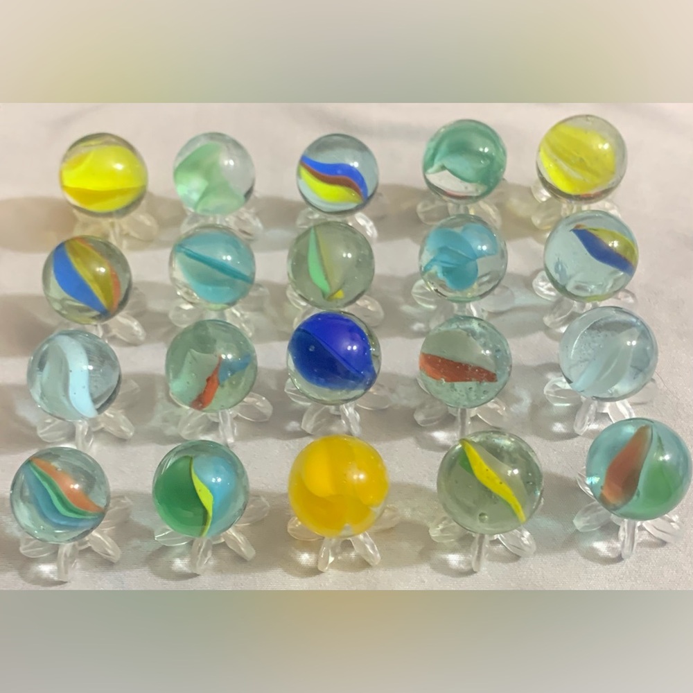 Vintage Multi-Color Cat's Eye Glass Marbles Machine Made Caged 3/4 Ribbon Banana